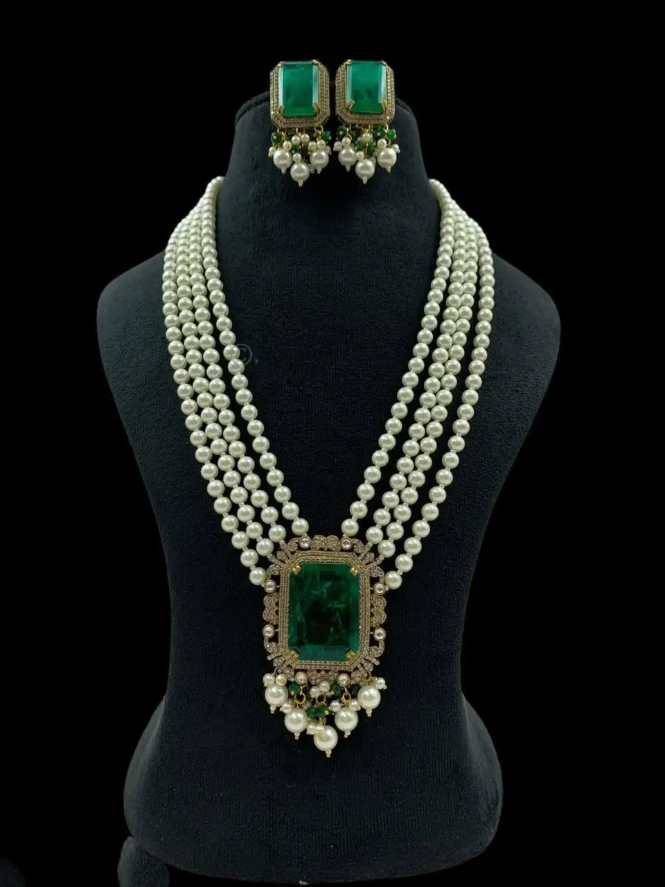 Emerald & Pearl Indian Jewelry Set